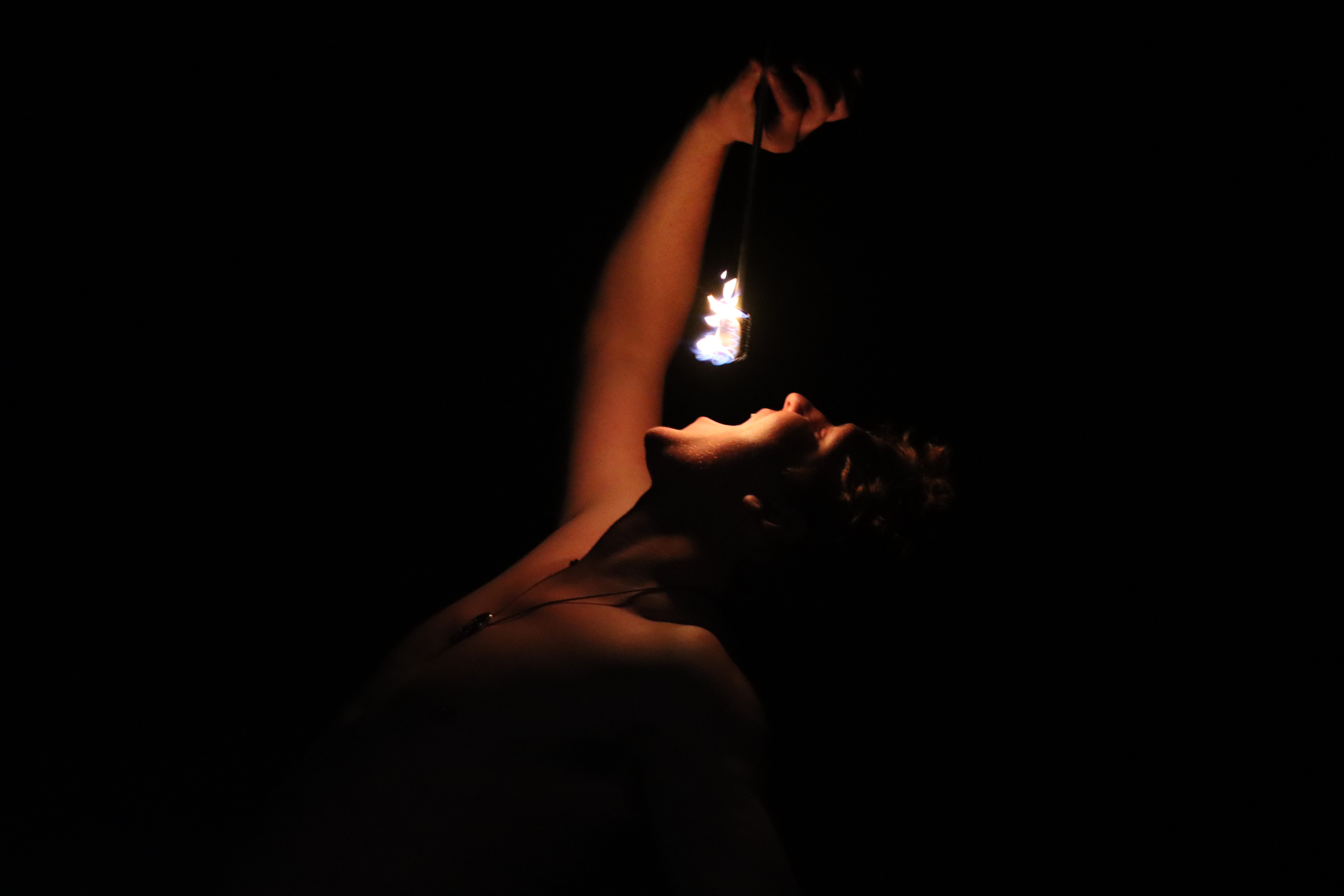 Jonatan - professional fire artist